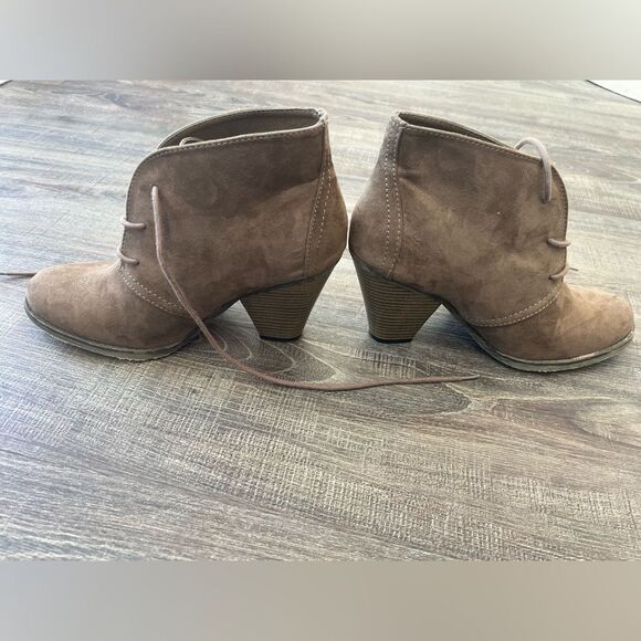 MIA Shawna Ankle Tie Booties Size 8 Women’s Brown Cottage - Picture 9 of 15